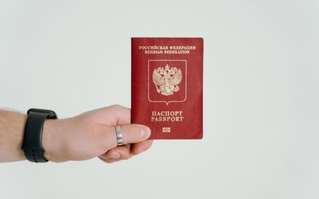 Rusia negociază călătorii fără vize cu așa-zișii aliați occidentali
