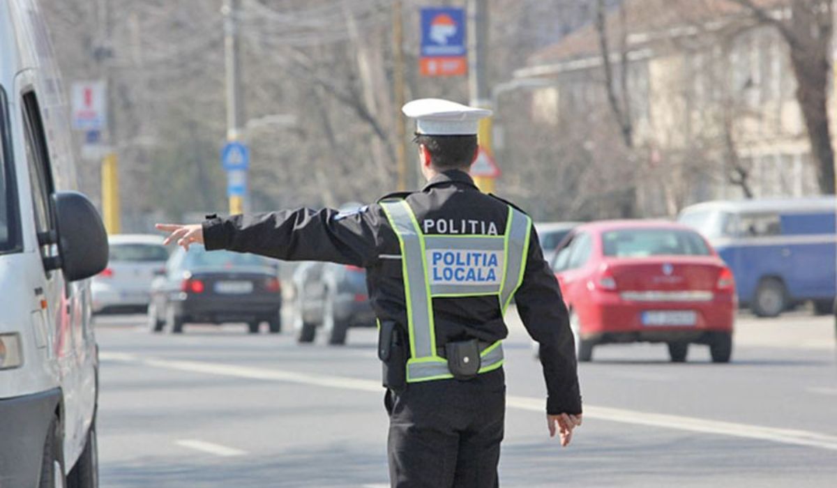Poliţiştii locali vor avea competenţe asupra conducătorilor auto, potrivit unui proiect adoptat de Senat
