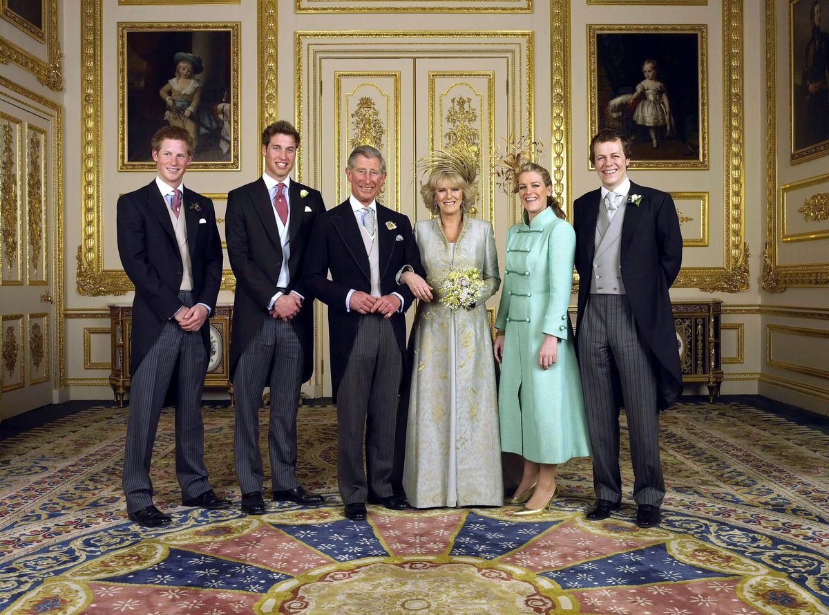 Cum arată și cine sunt copiii dintr-o căsătorie anterioară ai noii regine consoarte Camilla. Video documentar