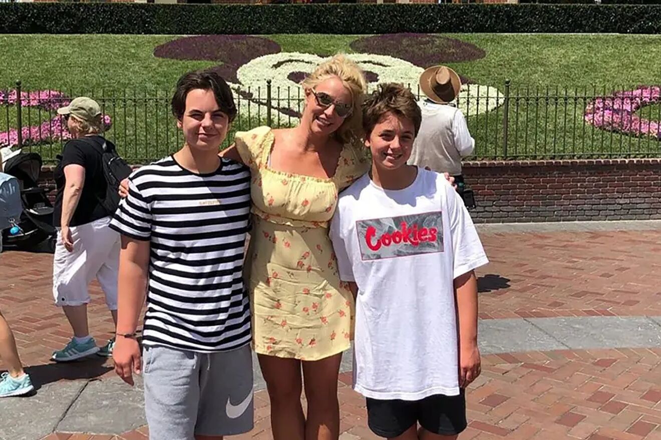 Fiul cel mic al lui Britney Spears revine la sentimente mai bune faţă de mama sa. Artista îl acuză de lipsă de empatie