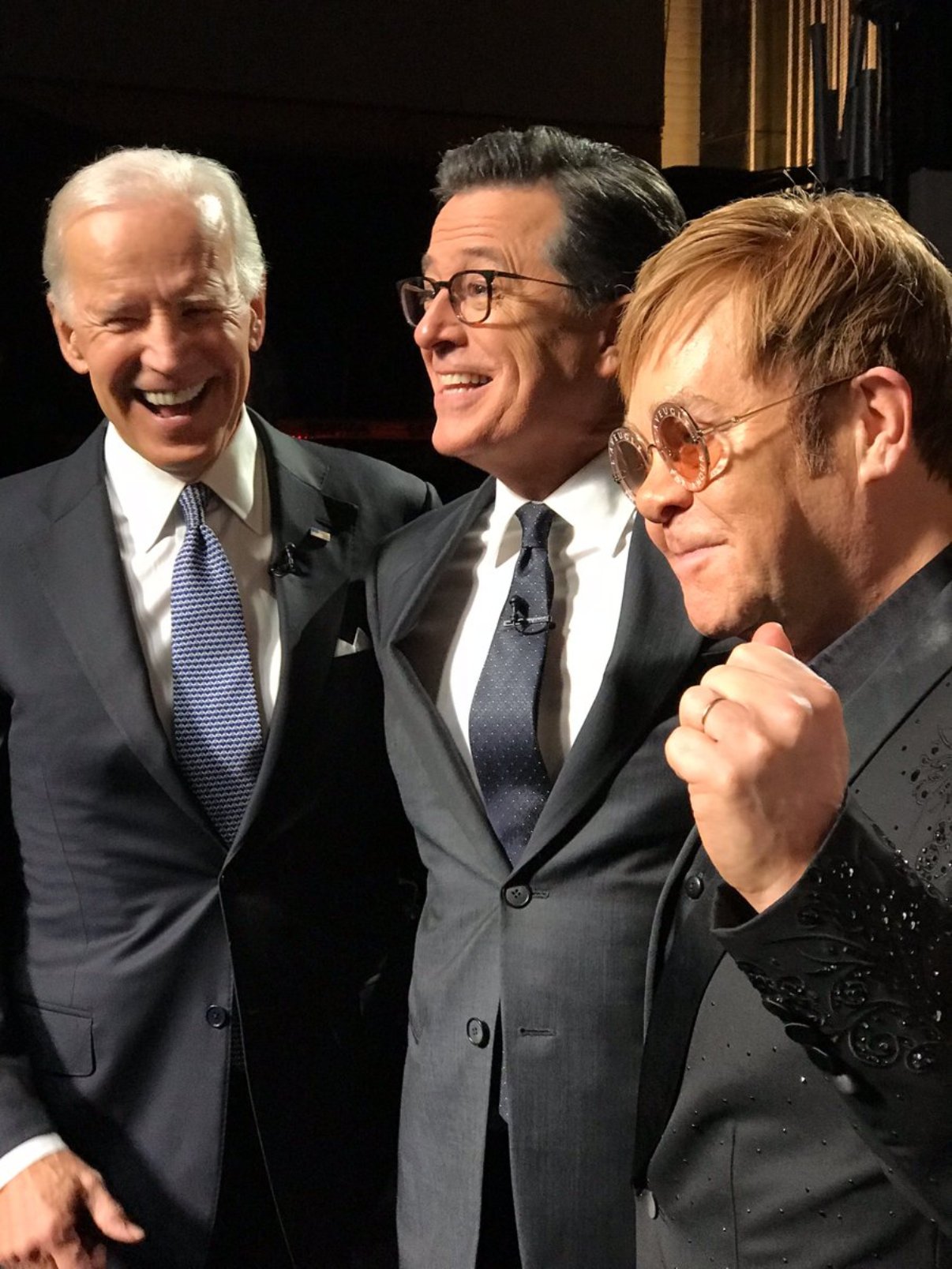 Invitatul de onoare al soţilor Biden, cântărețul Elton John va concerta săptămâna aceasta la Casa Albă