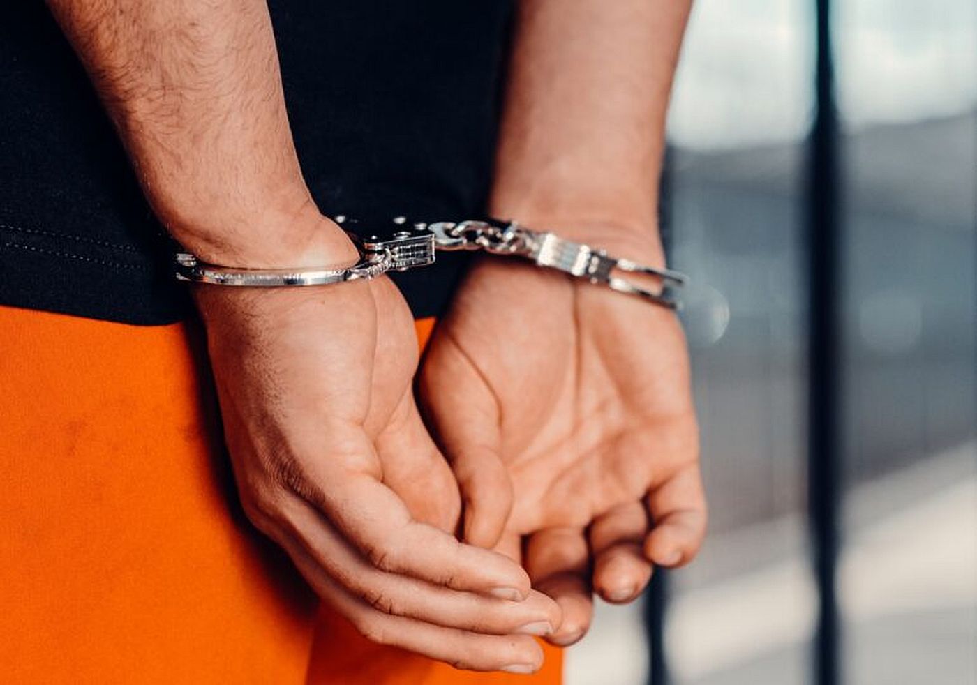Unul dintre cei mai cunoscuți preoți din București, acuzat de agresiune sexuală în timpul spovedaniei. Ce spune avocata sa