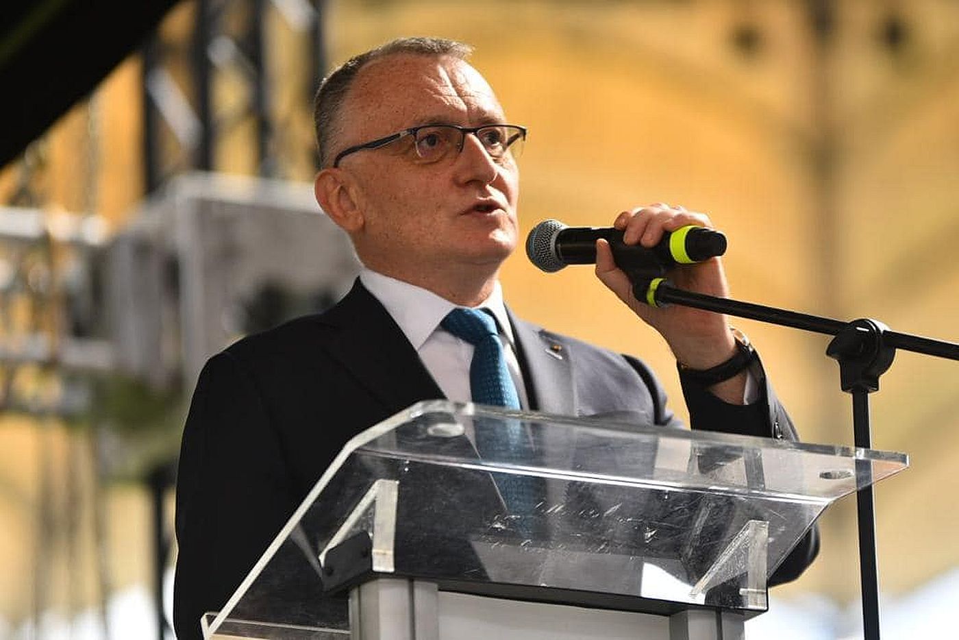 Știre bombă: Ministrul Educației a anunțat că a demisionat. Acuzația de plagiat l-a hotărât să se retragă