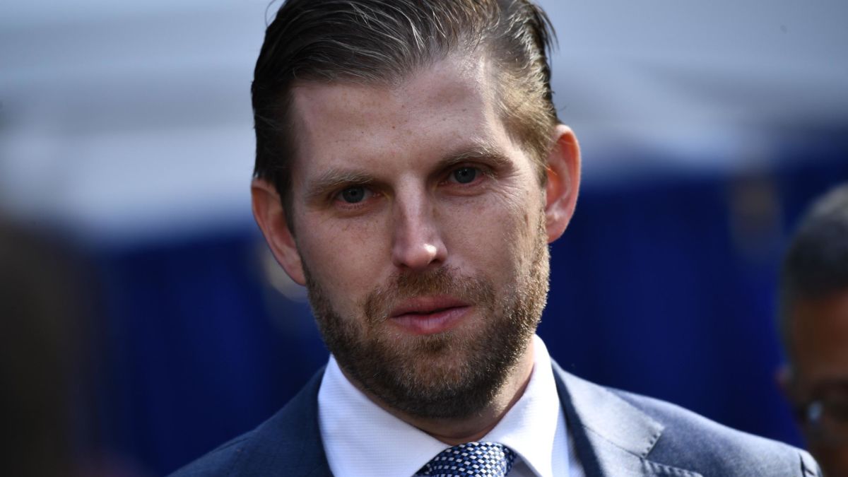 Eric Trump semnalează ciudățeniile operațiunii Mar-a-Lago. „Tata nu lasă documente înșirate pe podea”