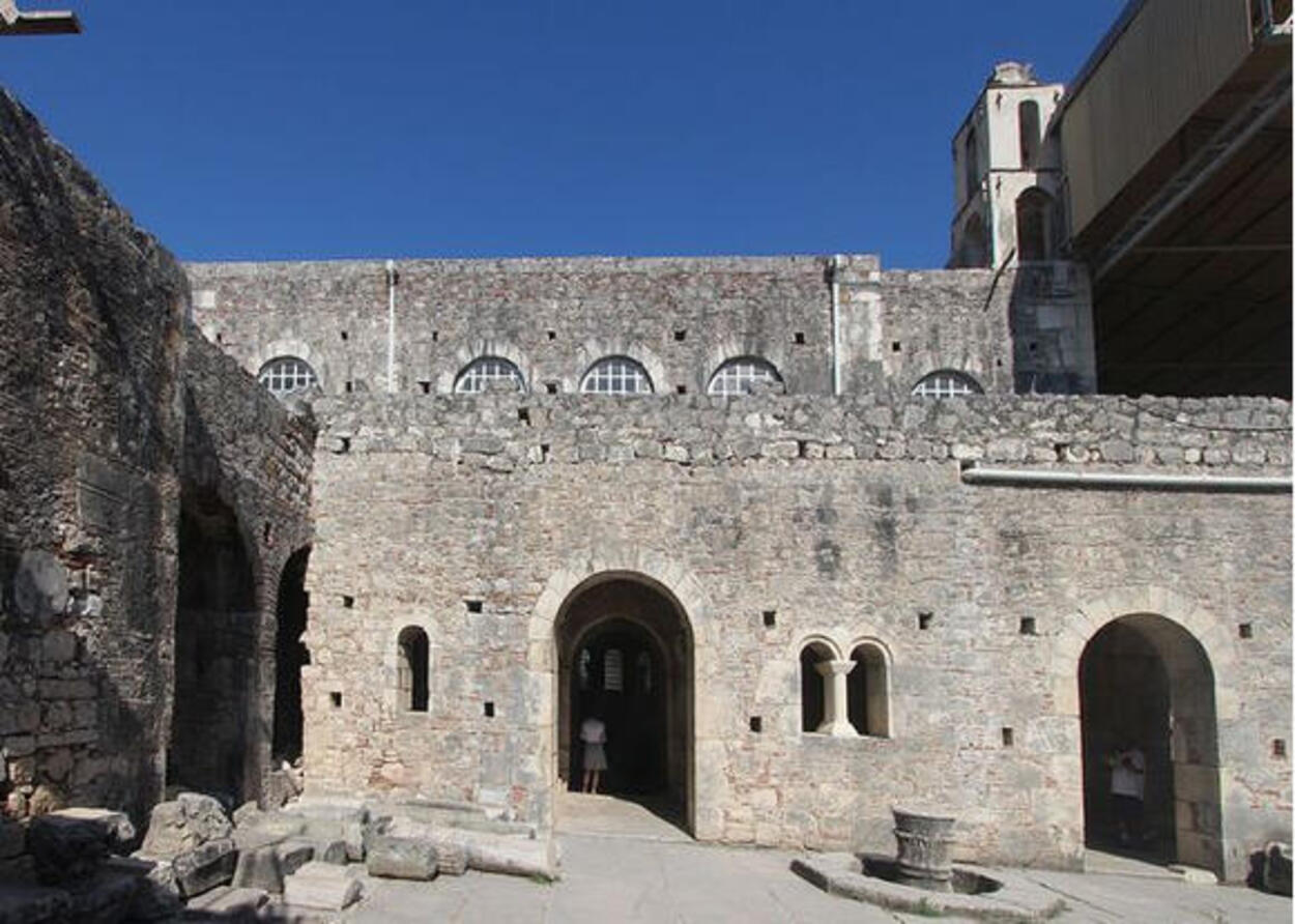 Incredibil cum locul de înmormântare al Sfântului Nicolae, care a murit în urmă cu 1600 de ani, a fost descoperit abia acum. FOTO