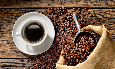 O poveste inedită despre cafeaua cu susul în jos și o rețetă rapidă și energizantă. Video 