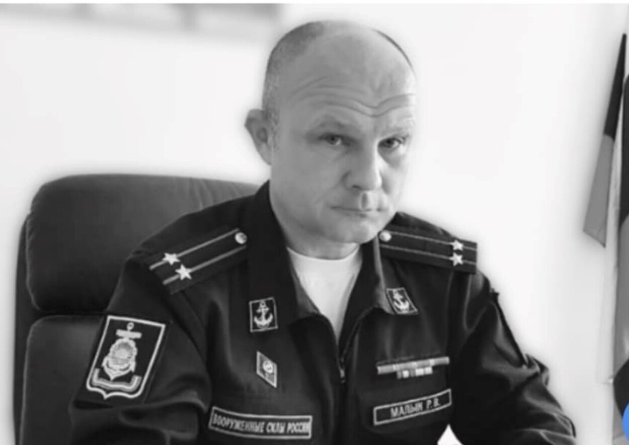 Un comisar militar rus moare în circumstanțe misterioase după „pierderi militare grele”