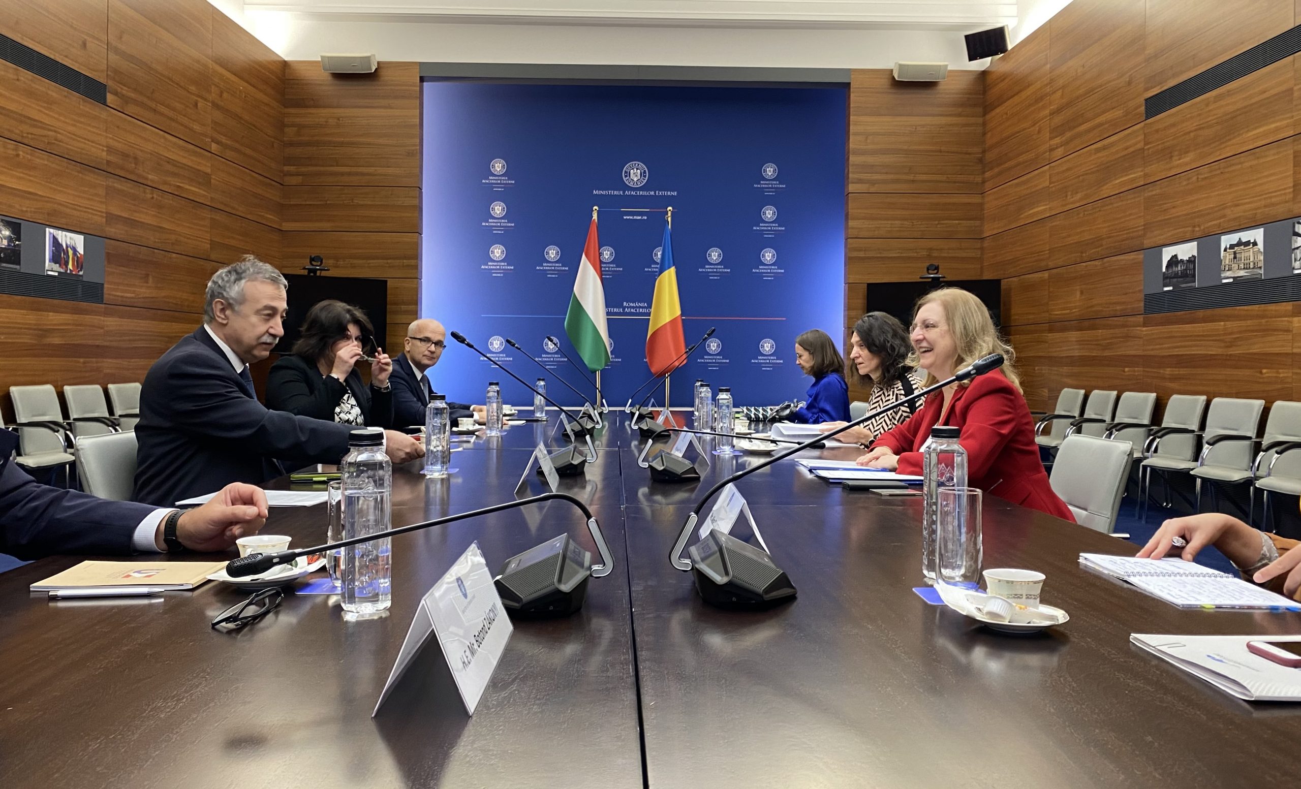 Oficialii de la Budapesta insistă: România să acorde autonomie și drepturi colective pentru minoritatea maghiară