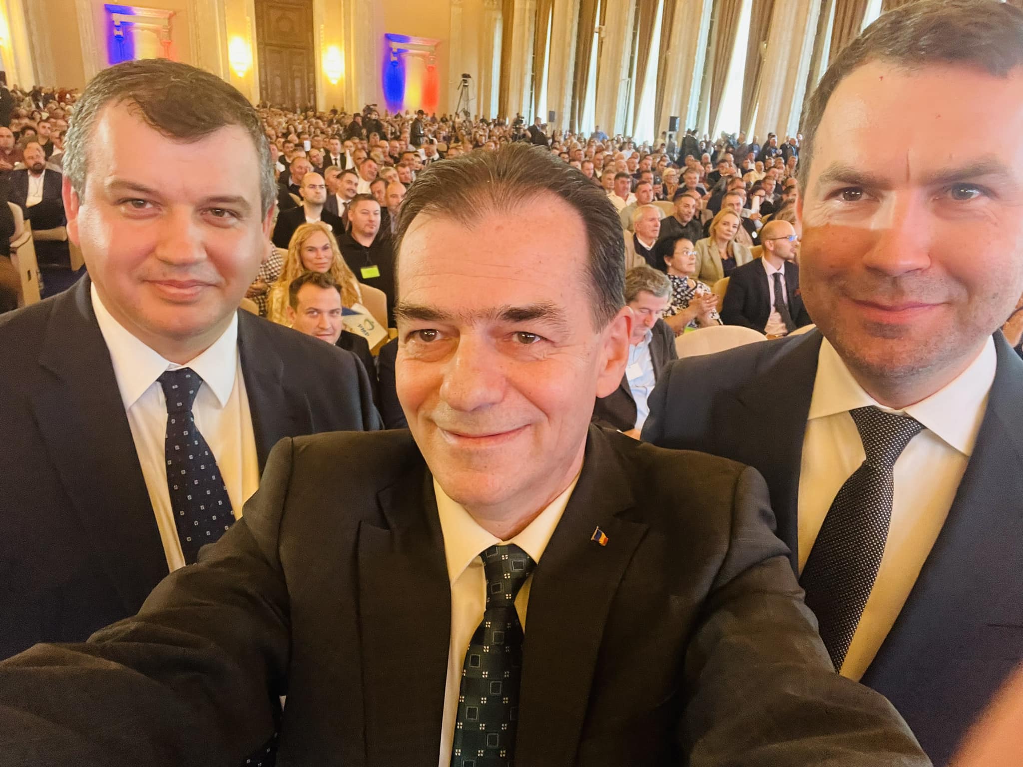 Vor să salveze țara: USR, Forţa Dreptei şi PMP îşi dau mâna. Orban și Drulă uită că au eșuat în guvernare