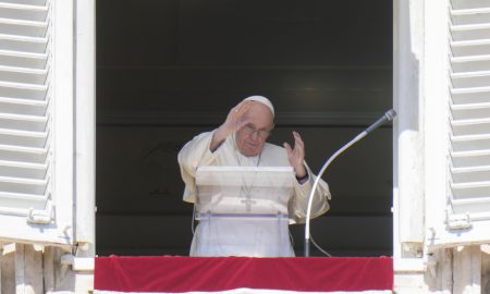 La slujba de duminică, Papa Francisc deplânge anexările și cheamă la pace. Primul mesaj direct adresat lui Putin
