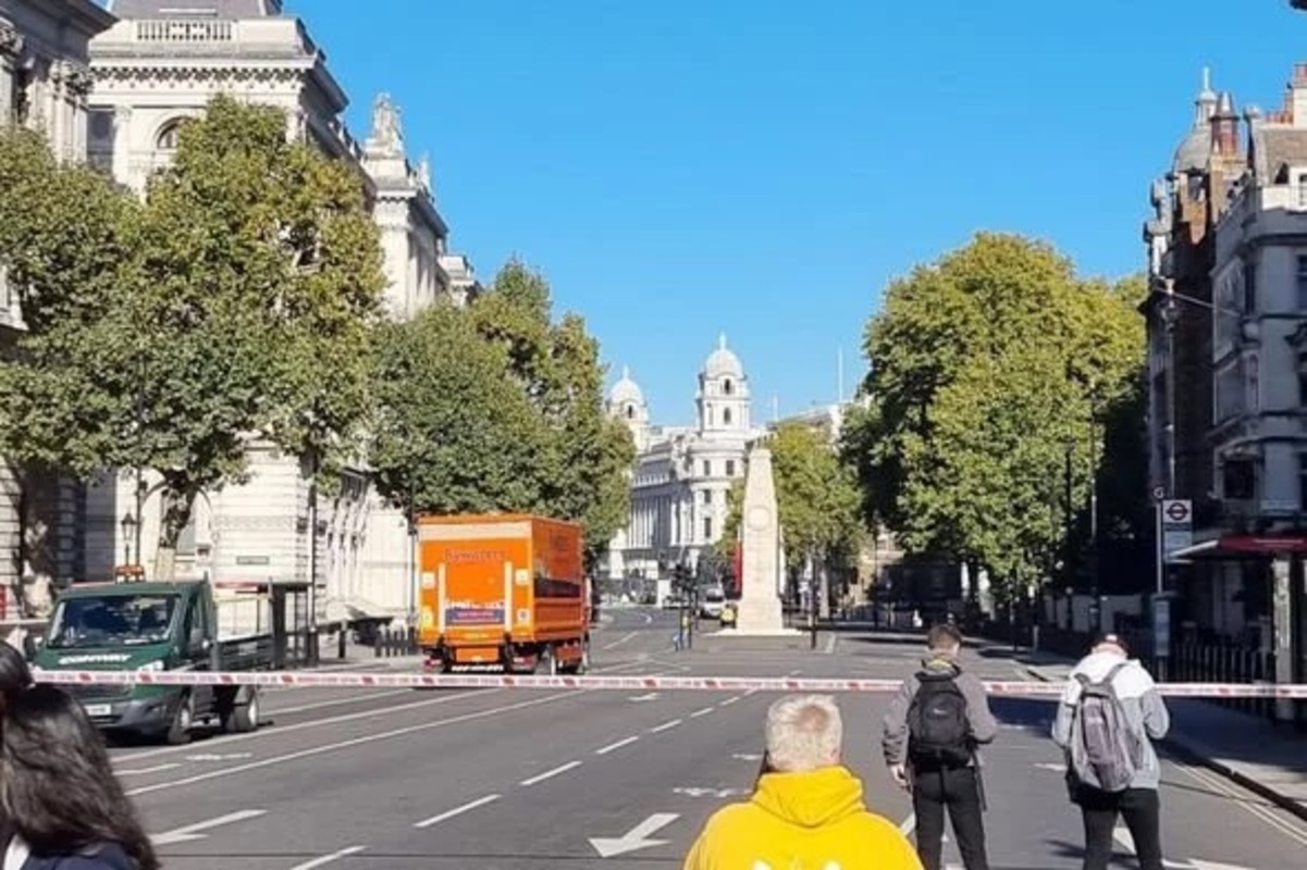 Pachet suspect și o „explozie controlată” la Londra, aproape de celebra reședință Downing Street Nr 10