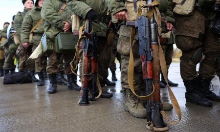 Rusia ar trebui să se oprească din recrutarea sârbilor la război, prin postarea anunțurilor online. Cine face această cerere