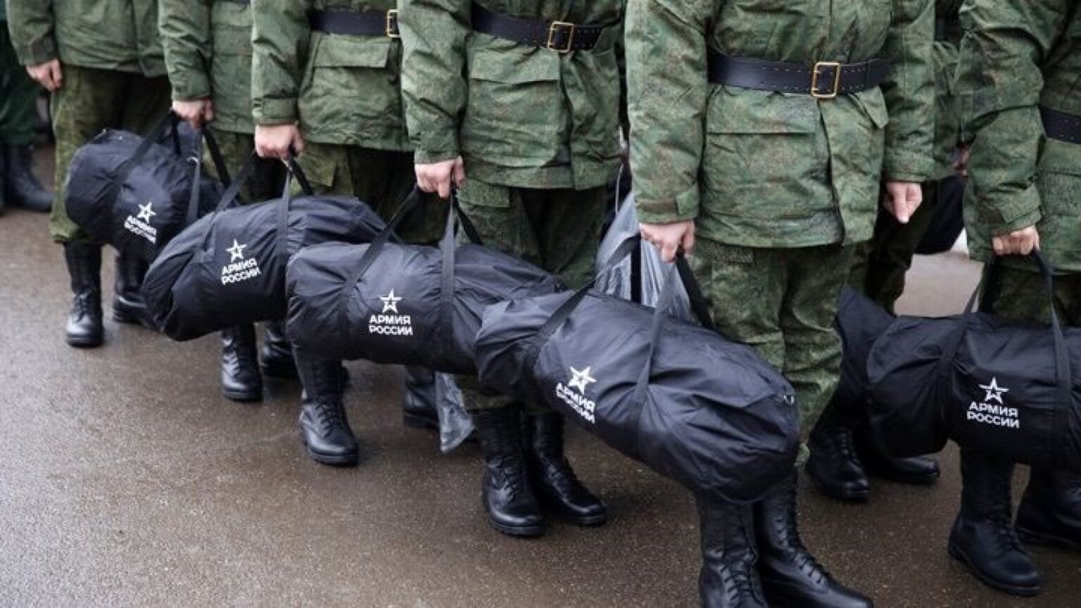 Rusia a returnat acasă aproape 10 mii de recruți mobilizați pe ”nedrept”
