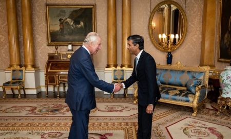 Premierul britanic, Rishi Sunak este cel care va decide dacă Prinţul Harry va fi invitat sau nu la încoronarea Rgelui Charles III