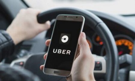 Data viitoare când veți comanda un Uber, s-ar putea să vedeți reclame. Despre ce este vorba 