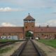 Guvernul polonez, dat în judecată pentru execuția unuia dintre supraviețuitorii de la Auschwitz