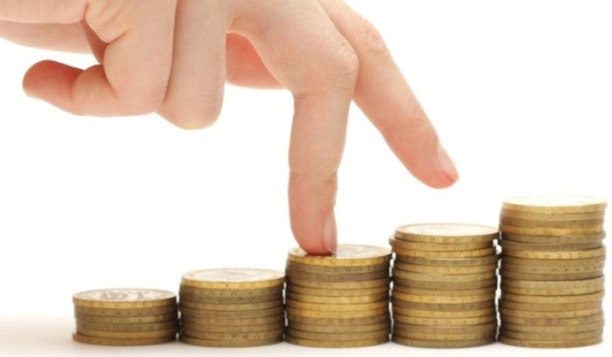 În luna septembrie 2022, salariul mediu net pe economie a crescut cu 1,8%, depășind 4.000 de lei