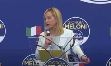 Giorgia Meloni a dat o replică tăioasă criticilor care îi reproșează că a luat-o pe fiica ei de șase ani la summit-ul G20