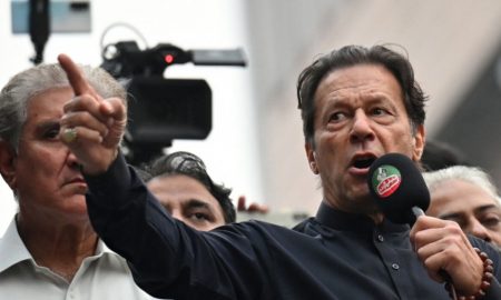 Ultima oră. Fostul premier pakistanez Imran Khan a fost rănit într-o tentativă de asasinat. VIDEO