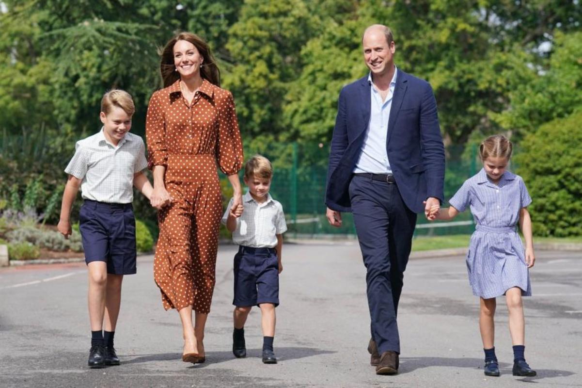 Prințul și prințesa de Wales şocaţi la aflarea veştii primite de la şcoala unde a învăţat prințul George și prințesa Charlotte