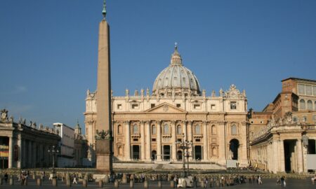 Vaticanul anunță oferta unei mese de negocieri pentru Moscova și Kiev. Răspunsul Rusiei