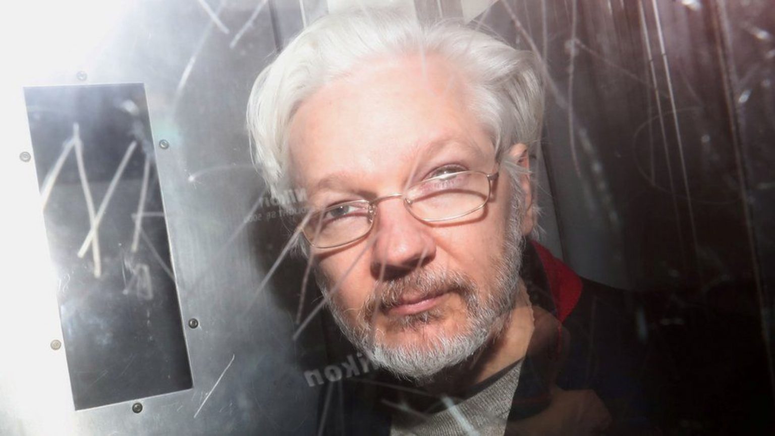 Libertate pentru Julian Assange. Într-o scrisoare deschisă, presa occidentală cere Statelor Unite să renunțe la acuzații
