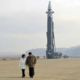 Kim Jong-un și-a scos pentru prima dată fiica în public, la testul unei rachete. Care este mesajul liderului nord-coreean