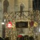 Din nou scandal la Târgul de Crăciun de la Cluj. Inscripția în limba maghiară a fost înlocuită cu o plăcuță bilingvă