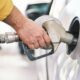 Prețurile carburanților continuă să crească