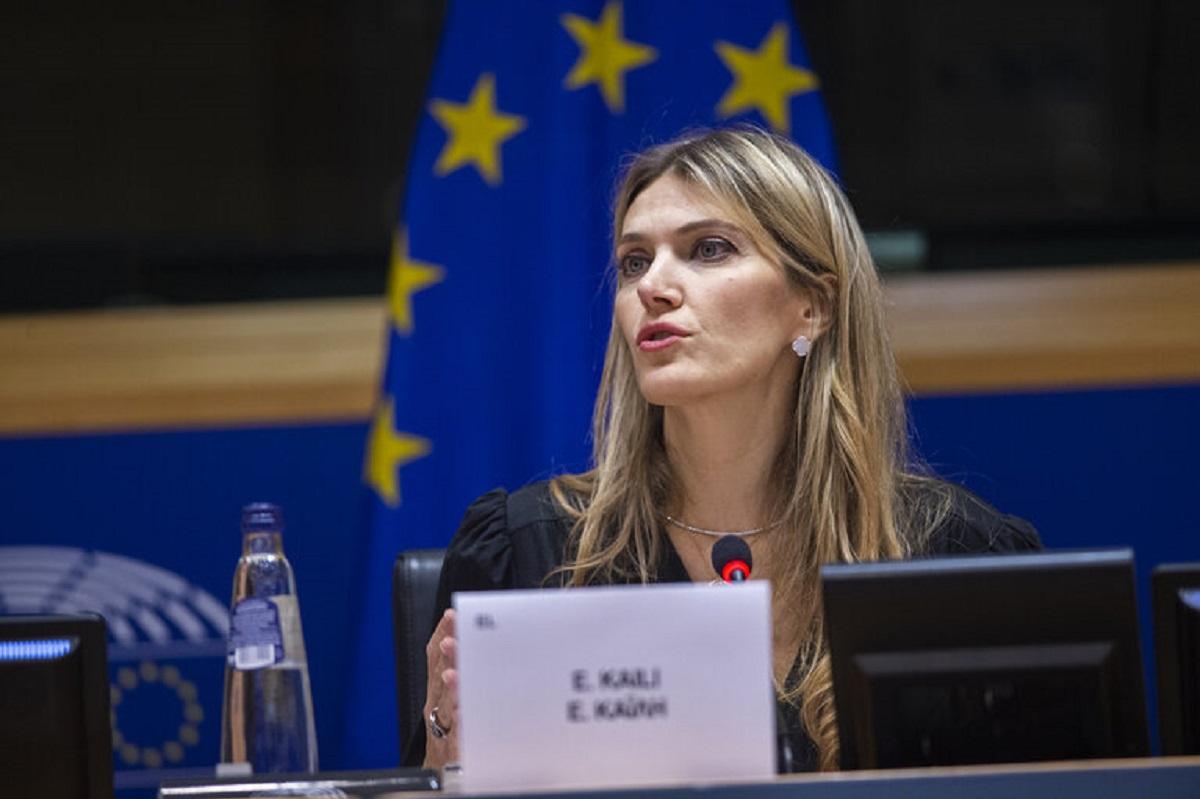 Fostul vicepreședinte al UE Eva Kaili, arestată preventiv, după ce s-a autoincriminat în scandalul mitei din Qatargate