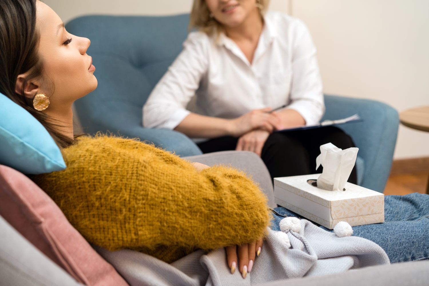 Ultima țigară și pofta trece definitiv, aceasta propun doi hipnoterapeuți, printr-un tratament gratuit pentru cinci fumători