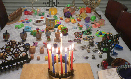 Happy Hanukkah, la Chișinău. Mai multe mesaje de felicitare pentru cei care sărbătoresc această zi. Semnificație și tradiții