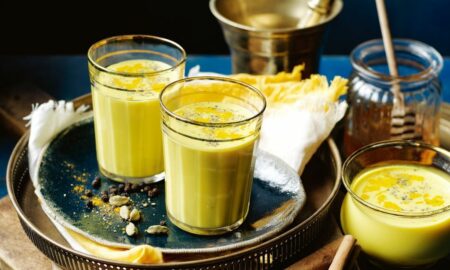 „Laptele de aur”, un cocktail delicios. Conține „cel mai prețios dar al naturii” și alte patru ingrediente secrete