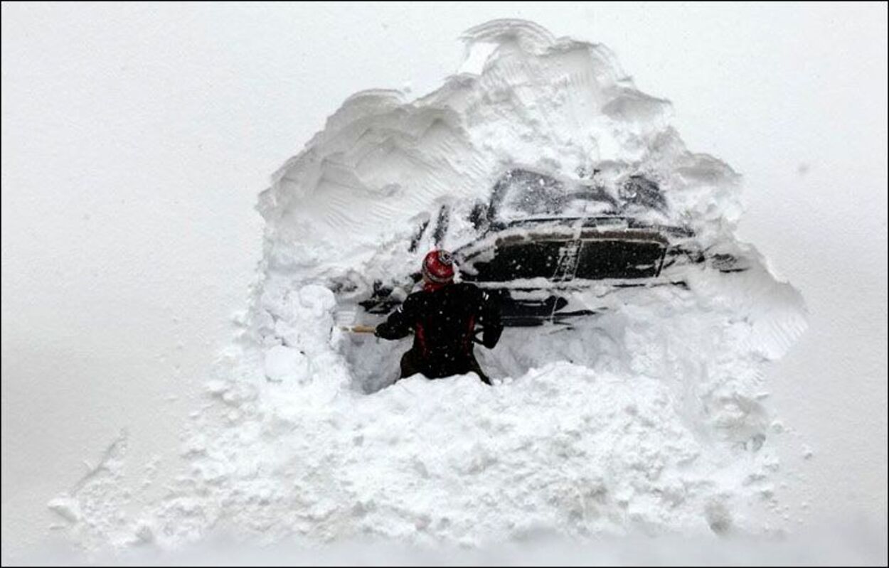 Moscova, îngropată în zăpadă. Blocaj peste tot, haos în transporturi