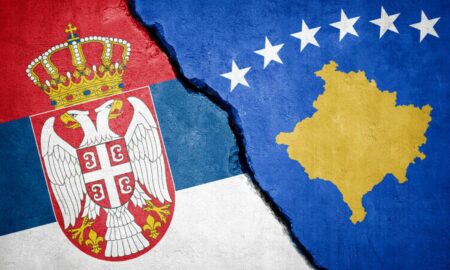 Situația din Kosovo, din ce în ce mai gravă. Prim-ministrul sârb avertizează