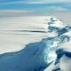 Ce se întâmplă cu cercetătorii britanici din Antarctica, după ce s-a desprins un aisberg uriaș dintr-o banchiză