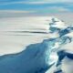 Ce se întâmplă cu cercetătorii britanici din Antarctica, după ce s-a desprins un aisberg uriaș dintr-o banchiză