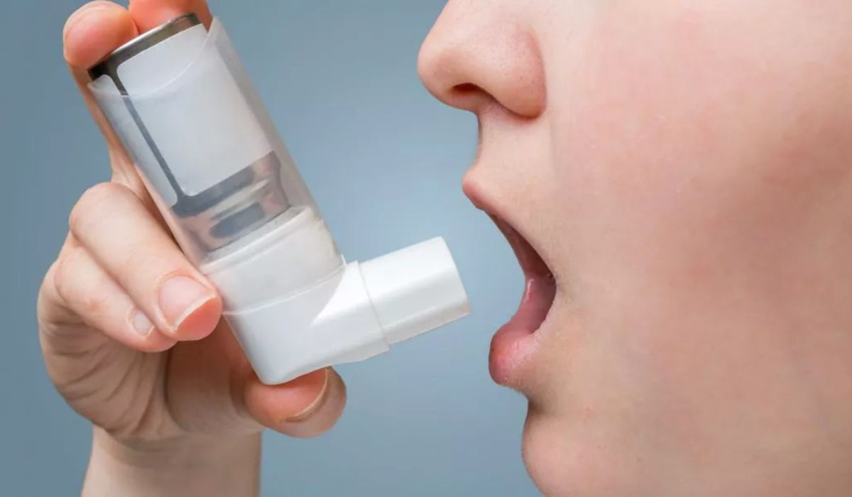 Potrivit unor noi date, astmul la copii este în creștere datorită inhalării pasive a unei substanțe. Ce este de făcut?