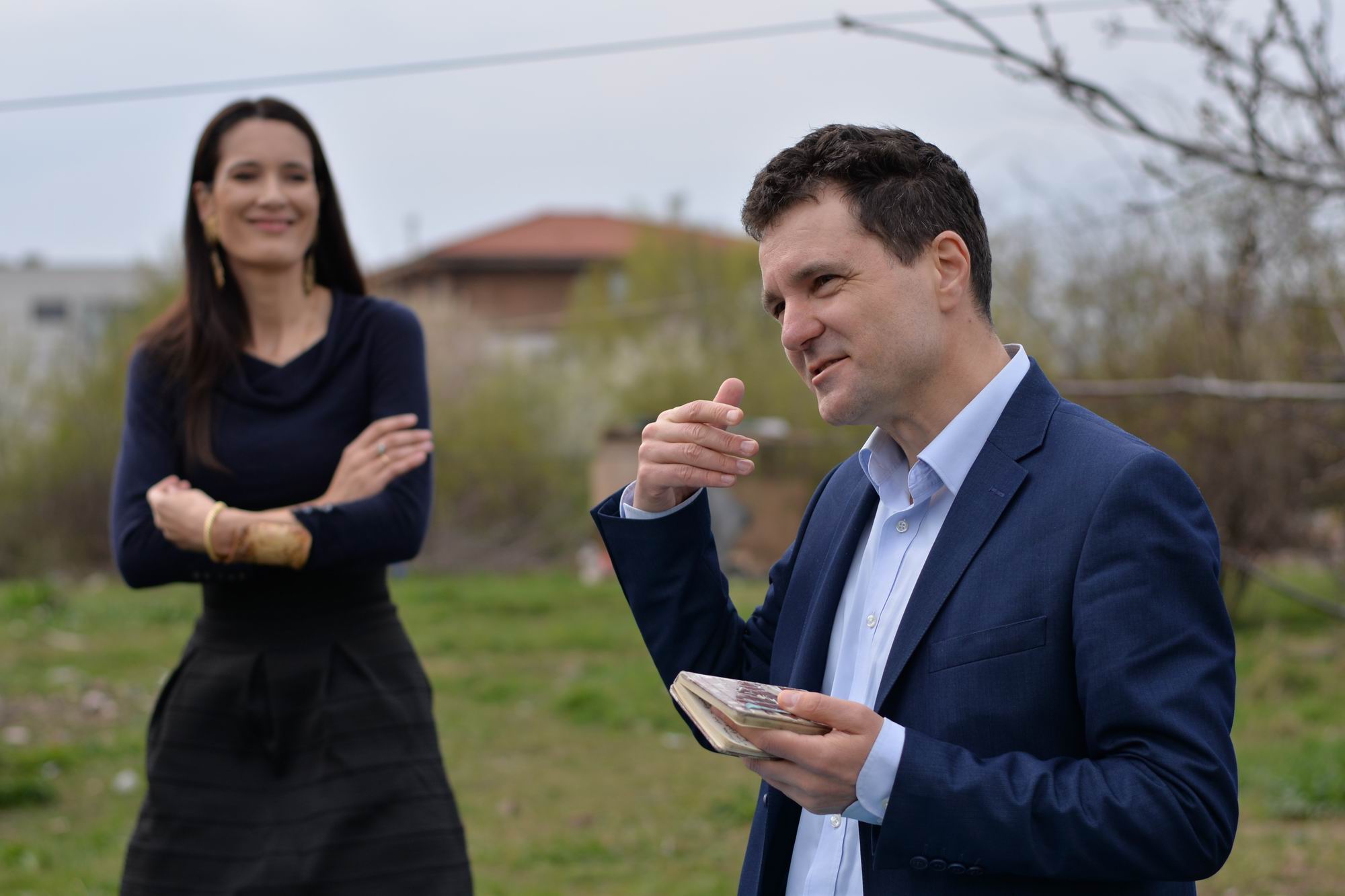 Continuă scandalul legat de închiderea drumului forestier către cartierul Greenfiled. În ultimul moment, Nicuşor Dan se apără