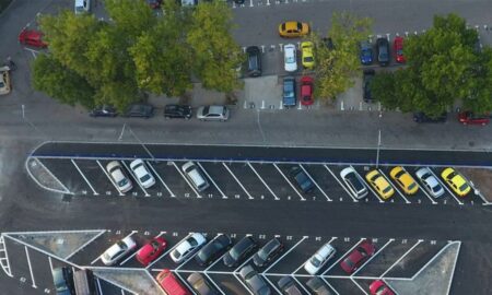 Liber la locurile de parcare. Locuitorii unui sector din București vor avea parte de ce le-a fost interzis până acum