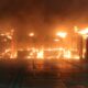 Un incendiu imens de la o stație de autobuze a lăsat un întreg oraș european fără transport