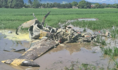 Doi morți în urma prăbușirii unui avion al Forțelor Aeriene filipineze pe un câmp de orez. Primele informații
