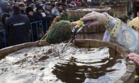Patriarhia Română a anunțat programul pentru ziua de Bobotează. S-au pregătit 26.000 de litri de apă sfințită