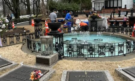 Locul de veci al Lisei Marie Presley este pregătit la casa Graceland din Memphis. Cauza oficială a morții nu e cunoscută încă