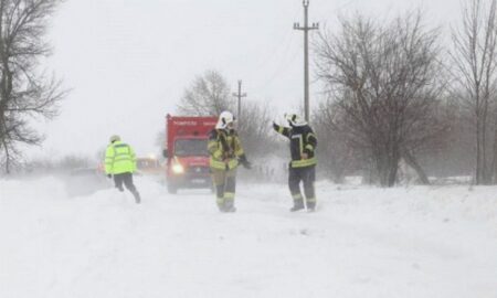 Ciclonul polar avansează în România spre nord vest. 16 județe sunt afectate deja de vremea severă