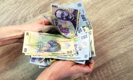 bani pentru romani, fonsuri din partea statului venituri (sursă foto: playtech.ro)