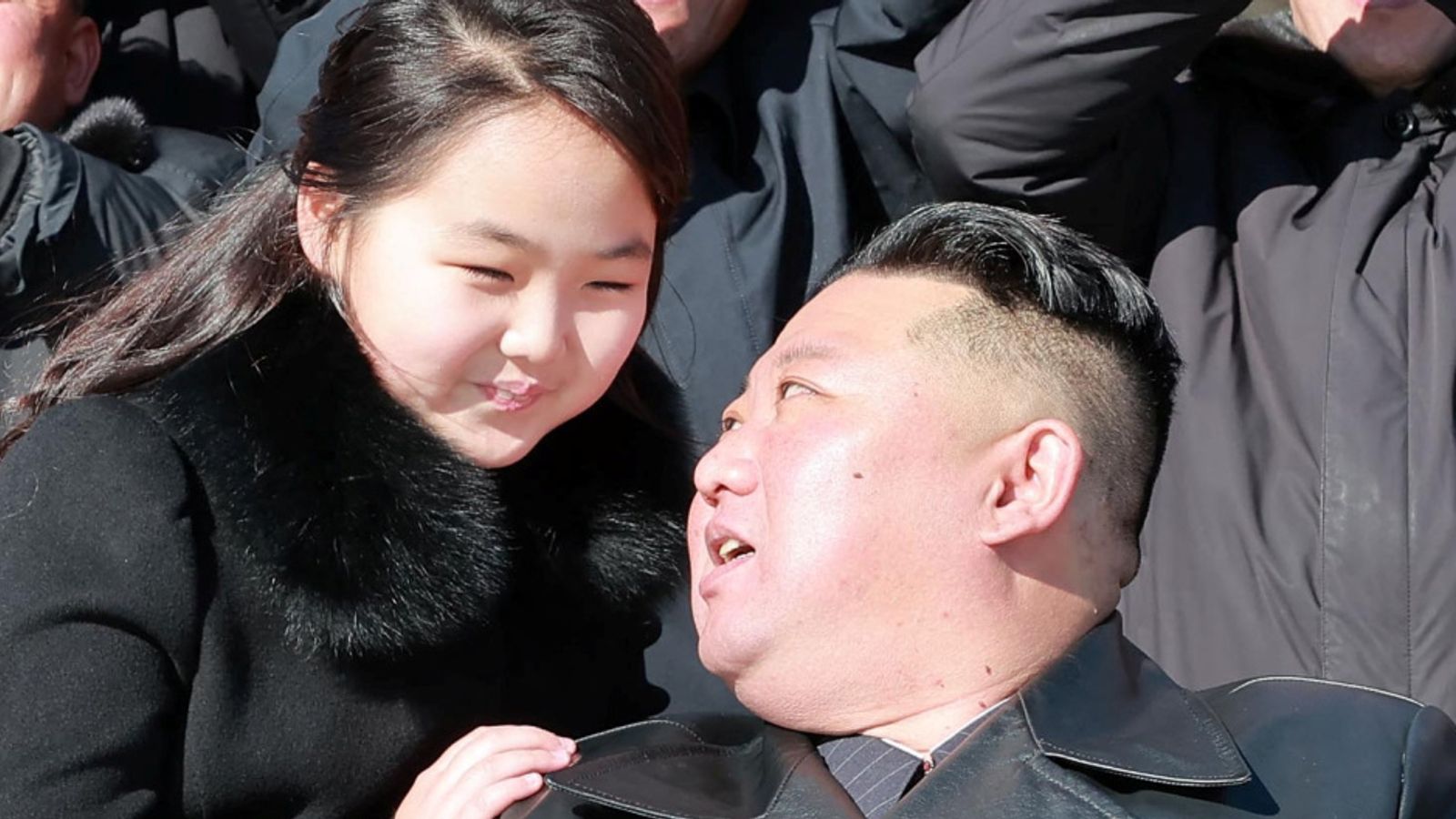 Kim Jong Un și fiica sa, Ju Ae, sursă foto SkyNews