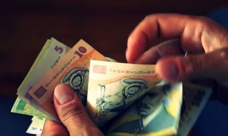 bani cash numerar sursă foto: economedia