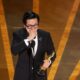 Ke Huy Quan pe scena premiilor Oscar, sursă foto LA Times