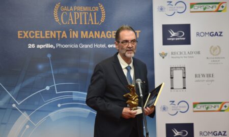 Mihai Constantinescu pe scena Galei Capital „Excelență în Management” Sursa foto Christian Blancko